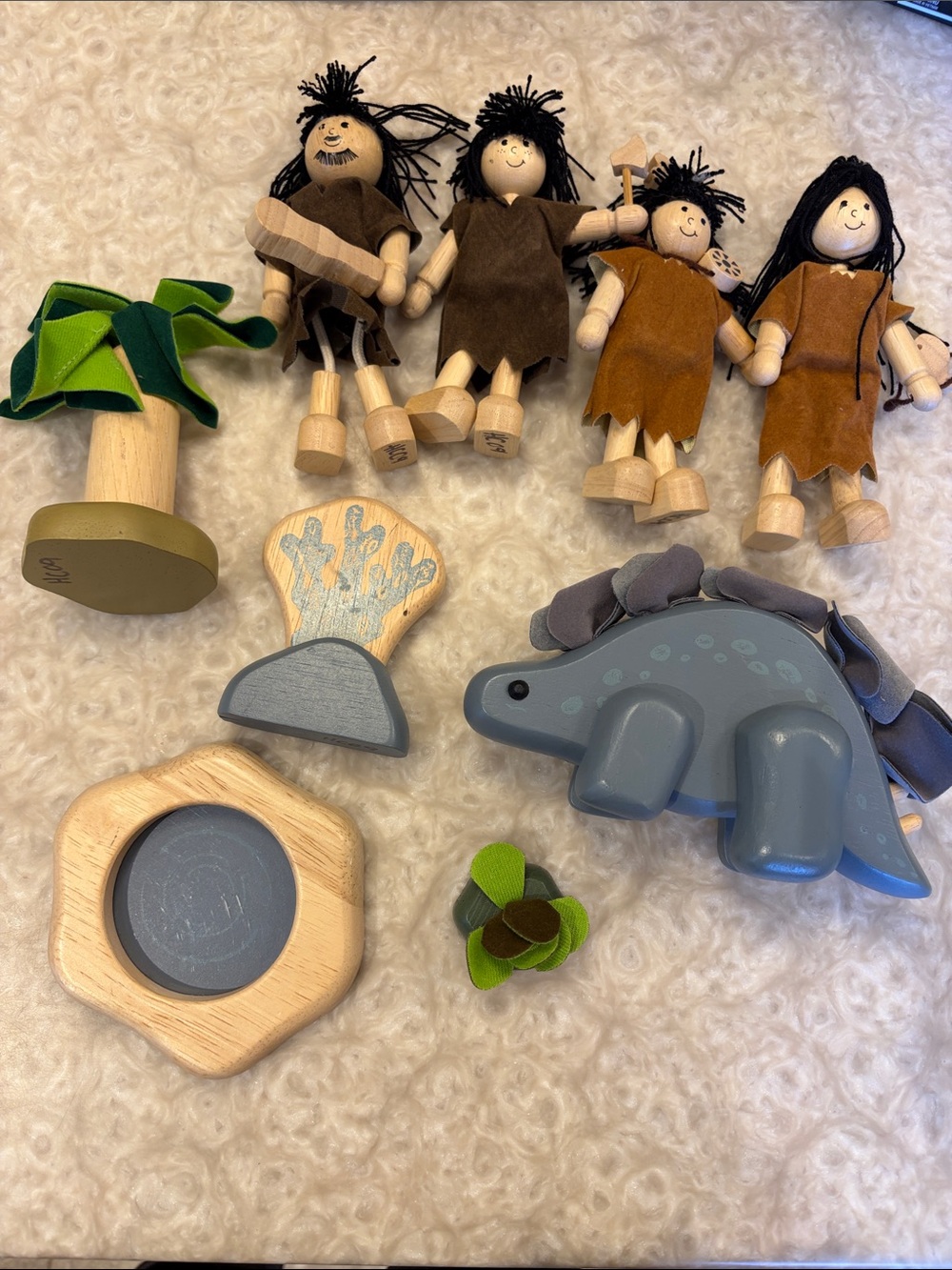 (2/$25) Wooden dolls and dinosaur